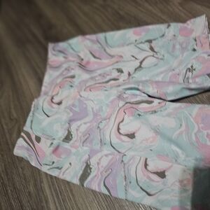Pastel Marble Pattern Active Shorts